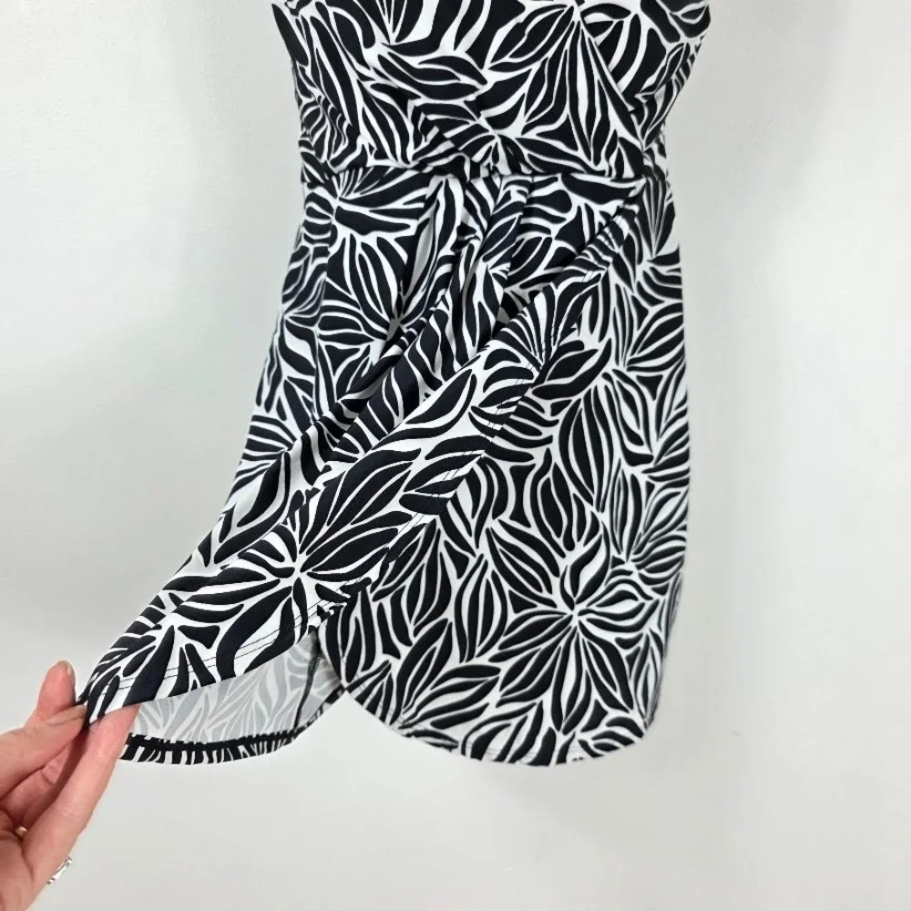 Lands'‎ End Swim Dress Women Small Black White Leaf Print UPF 50+ 1837629 New